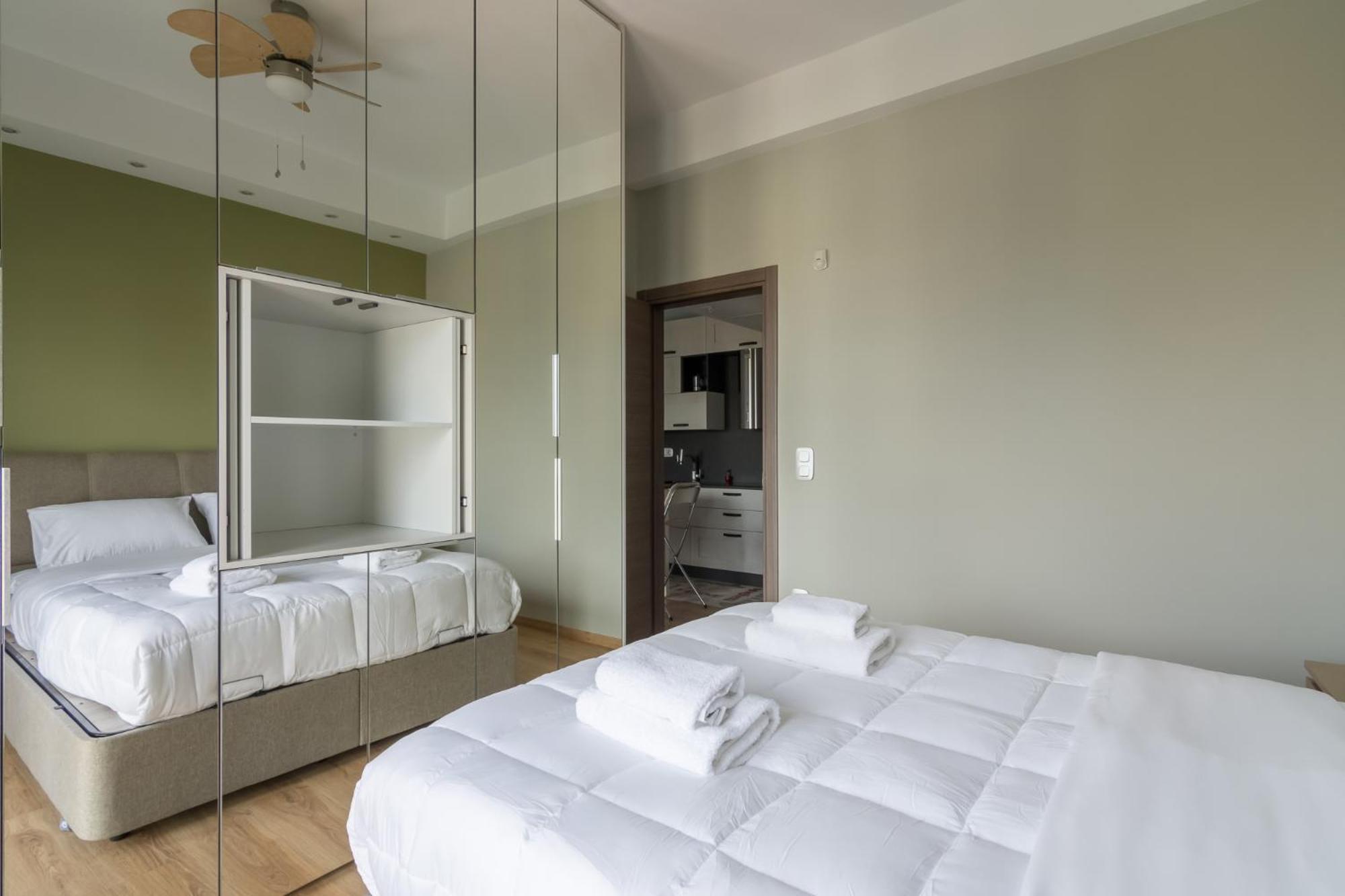 Stratum Apartment By Lobbysquare Atenas Exterior foto