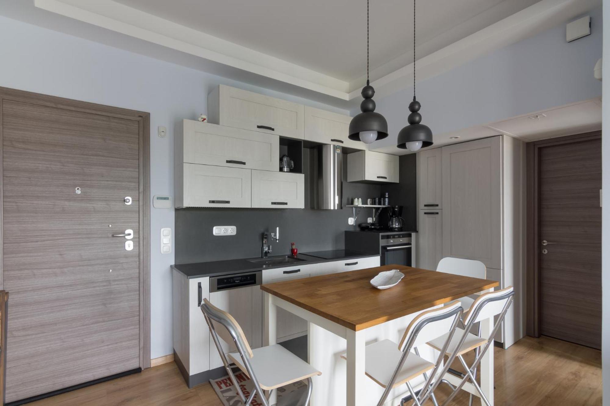Stratum Apartment By Lobbysquare Atenas Exterior foto