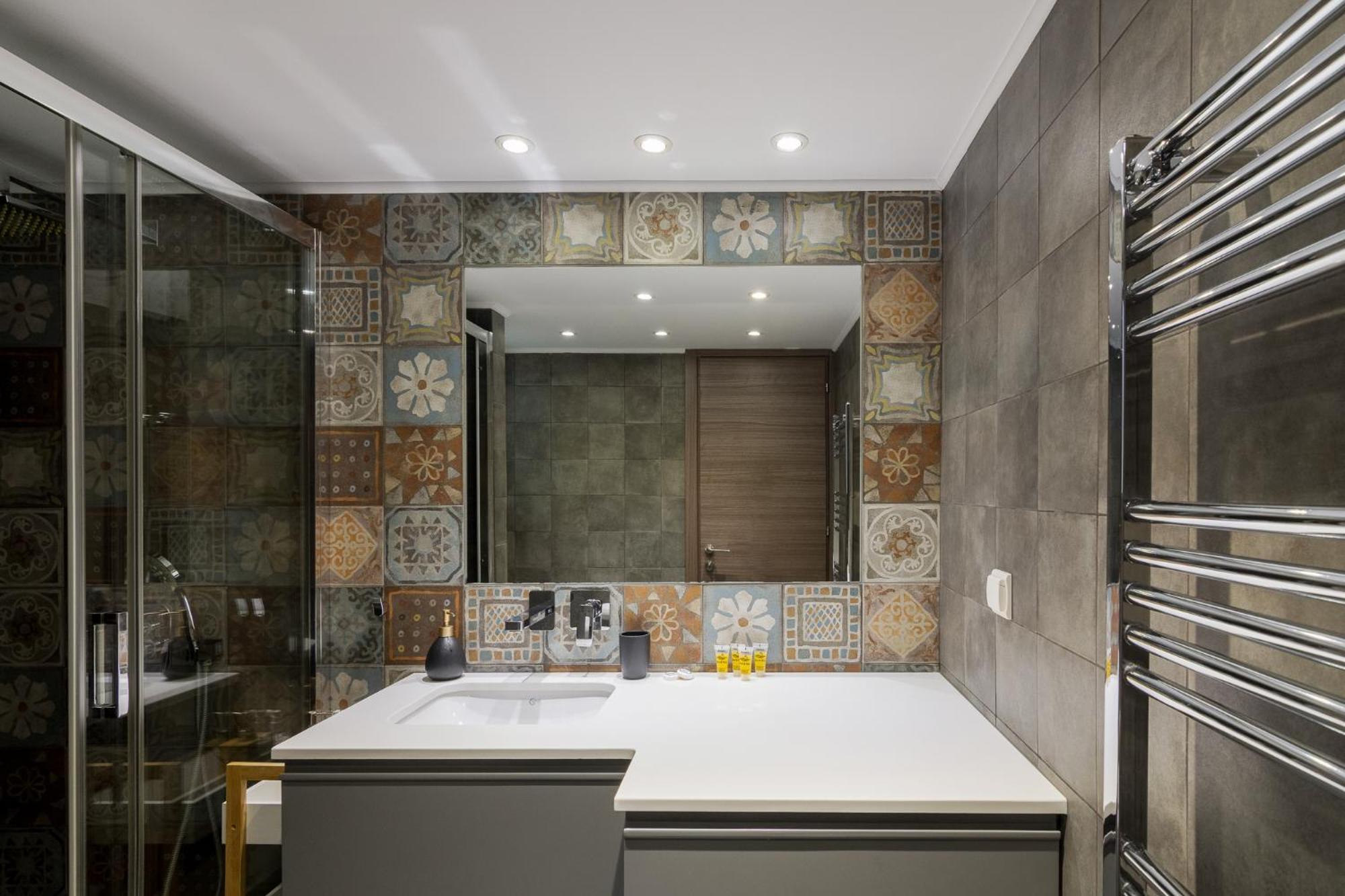 Stratum Apartment By Lobbysquare Atenas Exterior foto